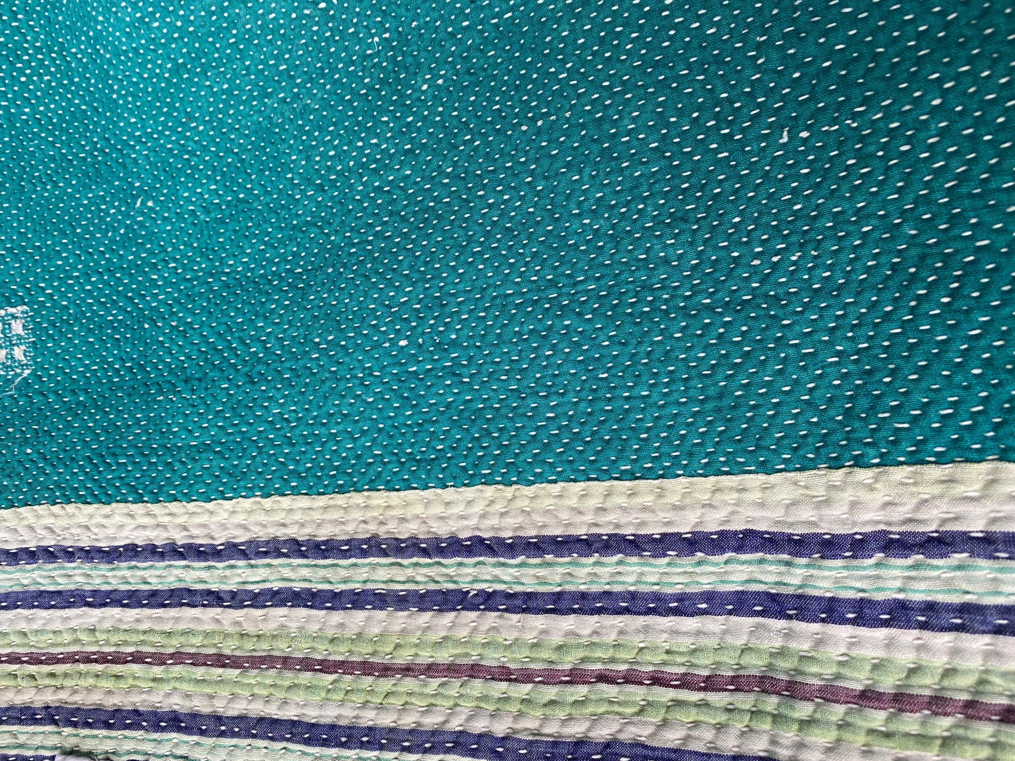 Vintage Throw Blanket No1 - close-up