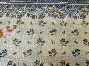 Vintage Throw Blanket No14 - Close-up
