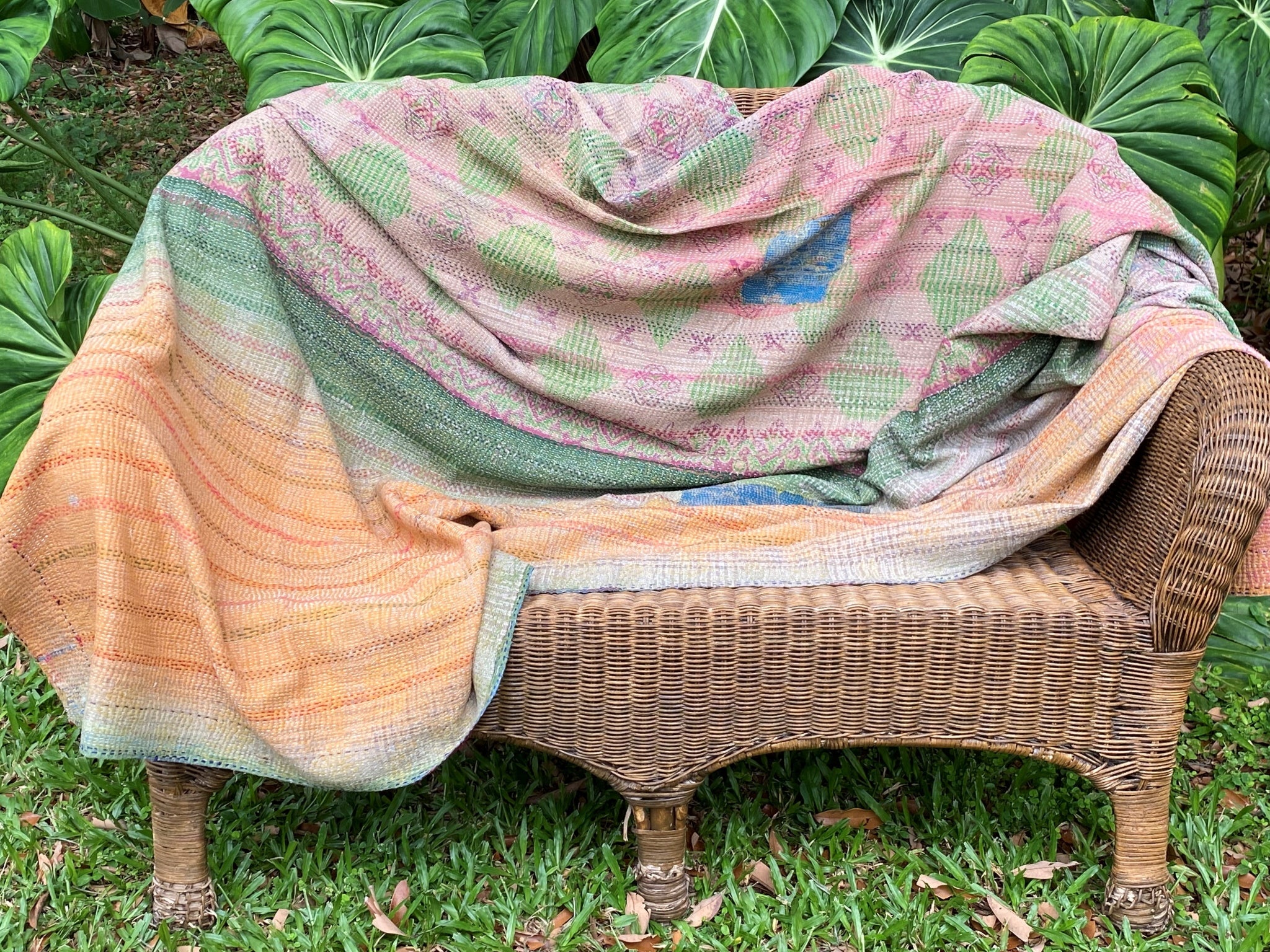 Vintage Throw Blanket No16- Reverse