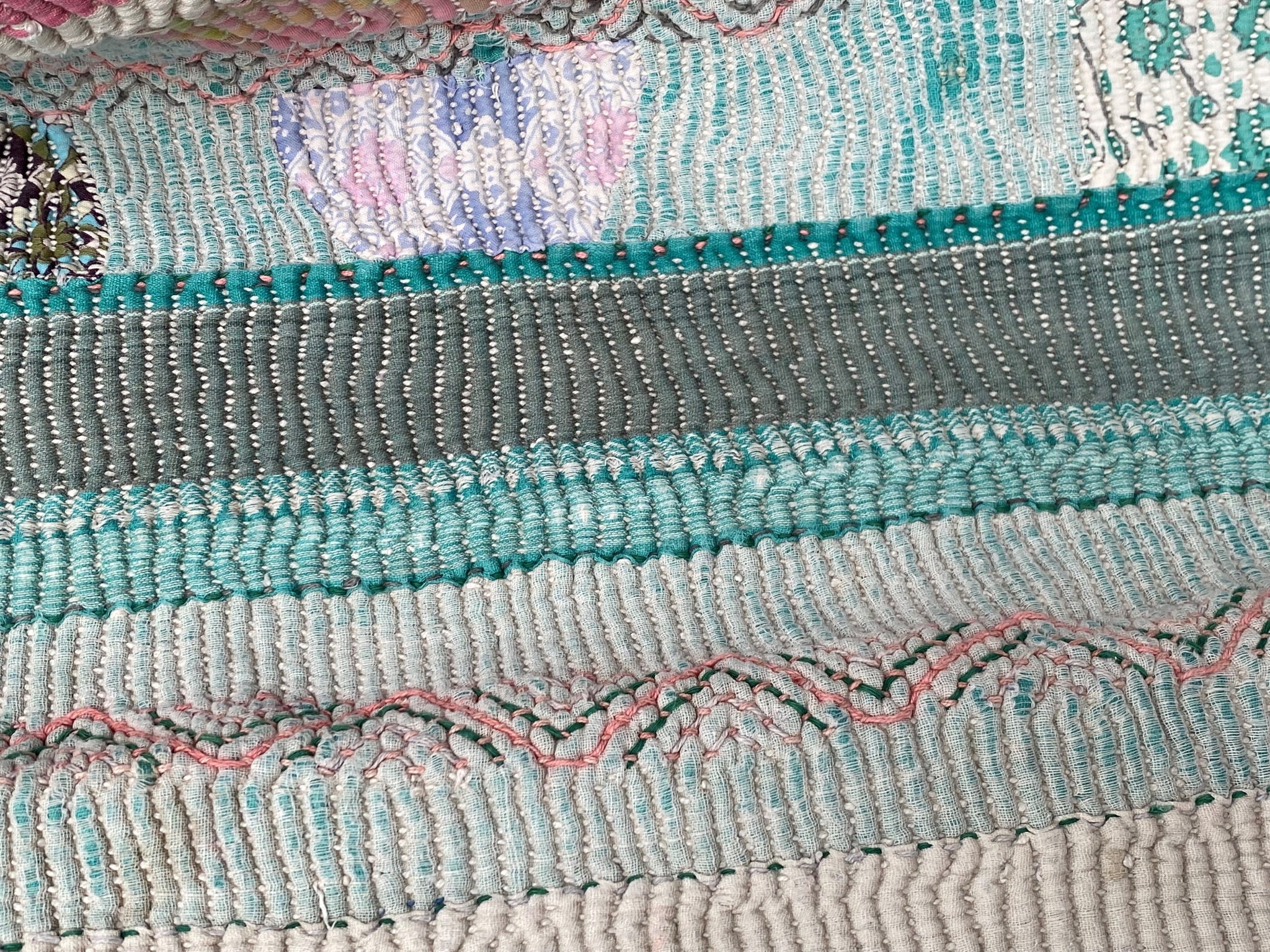 Vintage Throw Blanket No8 - close-up